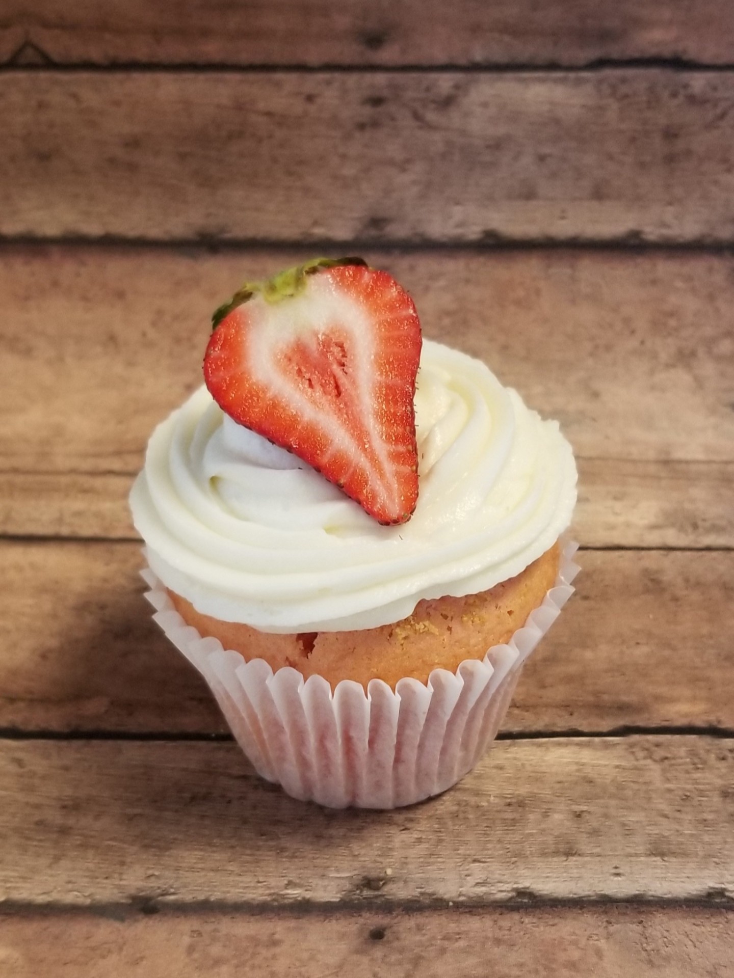 Strawberry Cheesecake cupcake