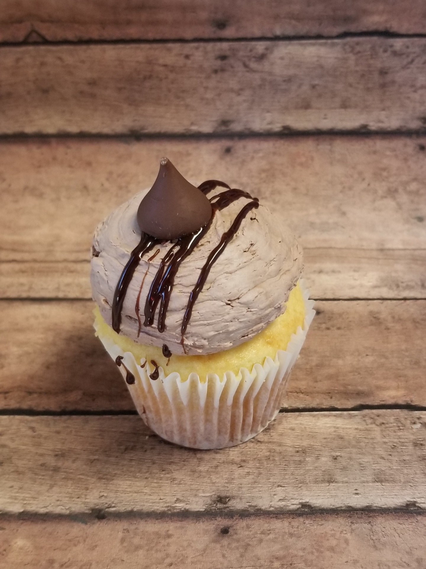 Classic Yellow cupcake